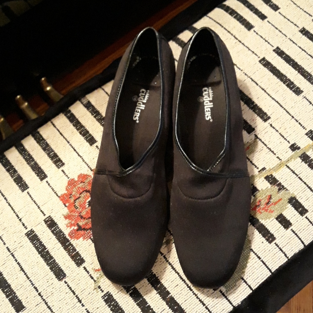 Cobbie Cuddlers slip on shoes